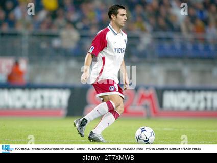 FOOTBALL - CHAMPIONNAT DE FRANCE 2003/04 - 031004 - FC SOCHAUX V PARIS SG - PAULETA (PSG) - PHOTO LAURENT BAHEUX / PRESSE FLASH Banque D'Images