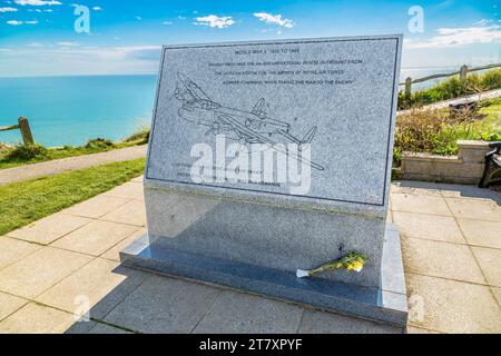 RAF Bomber Command Memorial, érigé en 2012 pour commémorer l'équipage du Bomber Command de Beachy Head pendant la Seconde Guerre mondiale en 110000 Banque D'Images