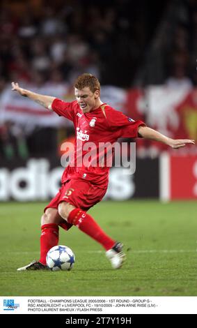 FOOTBALL - LIGUE DES CHAMPIONS 2005/2006 - 1E TOUR - GROUPE G - RSC ANDERLECHT - LIVERPOOL FC - 19/10/2005 - JOHN ARNE RIISE (LIV) - PHOTO LAURENT BAHEUX / FLASH PRESS Banque D'Images