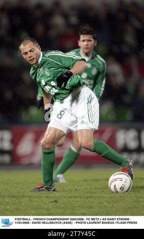 FOOTBALL - CHAMPIONNAT DE FRANCE 2005/2006 - FC METZ V AS SAINT ETIENNE - 11/01/2006 - DAVID HELLEBUYCK (ASSE) - PHOTO LAURENT BAHEUX / FLASH PRESS Banque D'Images