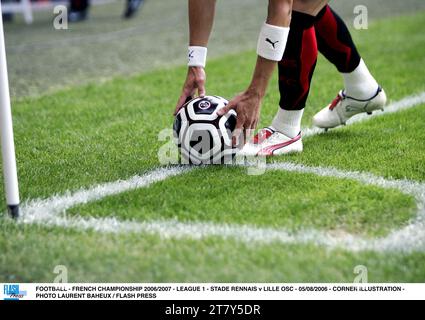 FOOTBALL - CHAMPIONNAT DE FRANCE 2006/2007 - LIGUE 1 - STADE RENNAIS V LILLE OSC - 05/08/2006 - ILLUSTRATION D'ANGLE - PHOTO LAURENT BAHEUX / PRESSE FLASH Banque D'Images