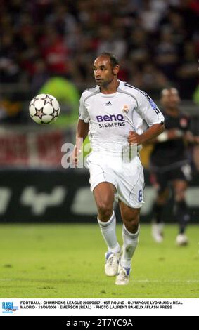 FOOTBALL - LIGUE DES CHAMPIONS 2006/2007 - 1E TOUR - OLYMPIQUE LYONNAIS V REAL MADRID - 13/09/2006 - EMERSON (REAL) - PHOTO LAURENT BAHEUX / PRESSE FLASH Banque D'Images