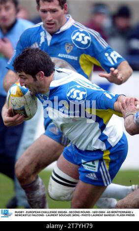 RUGBY - DÉFI EUROPÉEN 2003/04 - 2E TOUR - 18/01/2004 - AS MONTFERRAND V NEWCASTLE FALCONS - PIERRE MIGNONI (MON) - PHOTO LAURENT BAHEUX / FLASH PRESS Banque D'Images