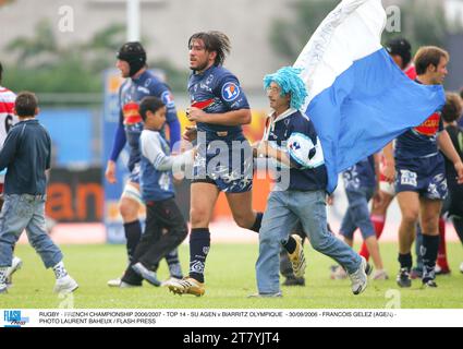 RUGBY - CHAMPIONNAT DE FRANCE 2006/2007 - TOP 14 - SU AGEN V BIARRITZ OLYMPIQUE - 30/09/2006 - FRANCOIS GELEZ (AGEN) - PHOTO LAURENT BAHEUX / PRESSE FLASH Banque D'Images