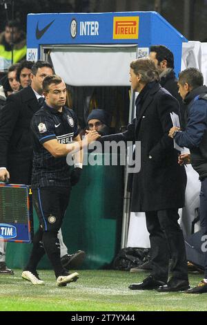 Xherdan Shaqiri et Roberto Mancini, entraîneur-chef du FC Inter Milan, lors de la manche de la coupe d'Italie de 16 entre le FC Internazionale et l'UC Sampdoria le 21 janvier 2015 à Milan, Italie. Photo Massimo Cebrelli / DPPI Banque D'Images