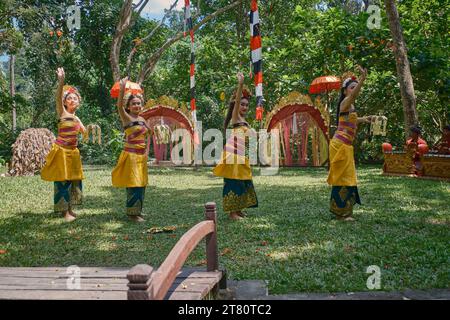 L'histoire de la performance balinaise de Lubdaka dans la forêt des singes Ubud, Bali, Indonésie Banque D'Images