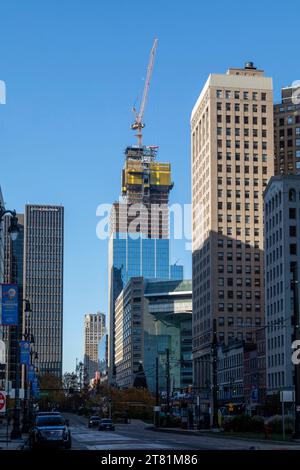 Detroit, Michigan - Construction d'un gratte-ciel qui sera l'un des plus hauts bâtiments du Michigan. Le bâtiment, sur le site de l'ancien Hudson Banque D'Images