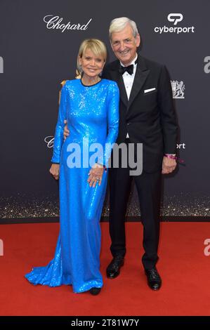 Uschi Glas mit Ehemann Dieter Hermann BEI der 75. Bambi-Verleihung 2023 in der Bavaria Filmstadt. München, 16.11.2023 Banque D'Images