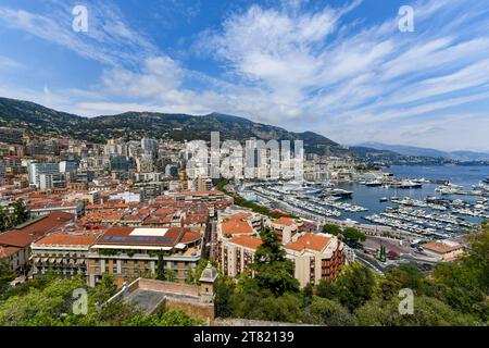 Monte-Carlo, Monaco Port Hercules et Monaco vue paysage depuis le port. Terrasse du Palais Stephen Abragan Lifestyle City Mood. Style de vie luxueux. Super Banque D'Images