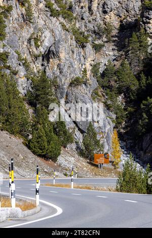 Route d'accès au Parc National Suisse, Zernez, Engadin, Graubuenden, Suisse Banque D'Images