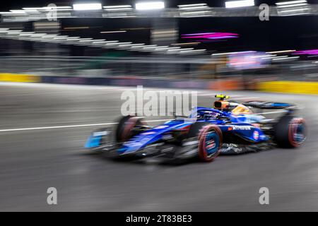 Las Vegas, États-Unis. 17 novembre 2023. Le pilote Williams Logan Sargeant, des États-Unis, pilote lors de l'entraînement 3 de la course automobile du Grand Prix de Formule 1 qui aura lieu à Las Vegas, le vendredi 18 novembre 2023 (photo de Travis ball/Sipa USA) crédit : SIPA USA/Alamy Live News Banque D'Images