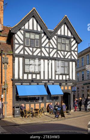 Caffe Nero, Bridge Street, Stratford upon Avon, Warwickshire, Angleterre, ROYAUME-UNI Banque D'Images