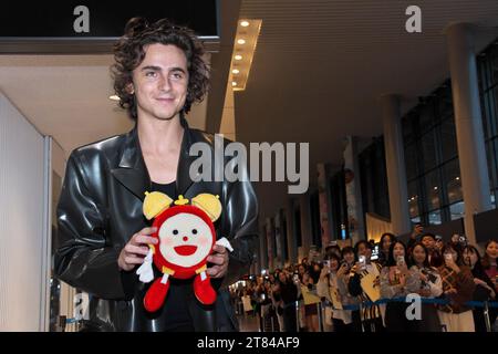 Narita, Japon. 18 novembre 2023. L'acteur Timothee Chalamet arrive pour promouvoir son film 'Wonka' à l'aéroport international de Narita à Narita, préfecture de Chiba, Japon, le samedi 18 novembre 2023. Photo de Keizo Mori/UPI crédit : UPI/Alamy Live News Banque D'Images