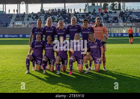 Florence, Italie. 18 novembre 2023. Florence, Italie, 22 octobre 2023 : l'équipe Fiorentina lors du match de Serie A Women League entre Fiorentina Women et Como Women au Viola Park à Florence, Italie. (Sara Esposito/SPP) crédit : SPP Sport Press photo. /Alamy Live News Banque D'Images