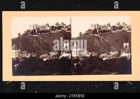 Anonyme la Veste Oberhaus sur la gauche Donausen en face de la vieille ville de Passau. Papier albumine, sur la boîte boîte / format stéréo vers 1860 Banque D'Images