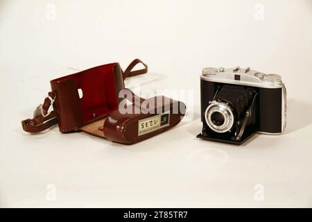 Agfa Kamera-Werke (Produzent in) Klappkamera 'Agfa Islette II' - 6 x 6 cm. Métal après 1950 Banque D'Images