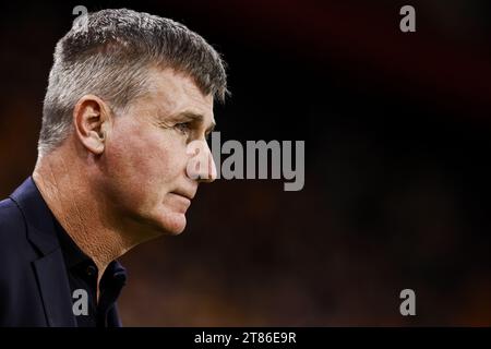 AMSTERDAM - Irlande Stephen Kenny entraîneur lors du match de qualification pour le Championnat d'Europe dans le groupe B entre les pays-Bas et l'Irlande au Johan Cruijff Arena le 18 novembre 2023 à Amsterdam, pays-Bas. ANP KOEN VAN WEEL Banque D'Images