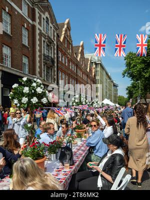 Fête de rue sur Kings Road pour le Queens Jubilee 2022 Banque D'Images