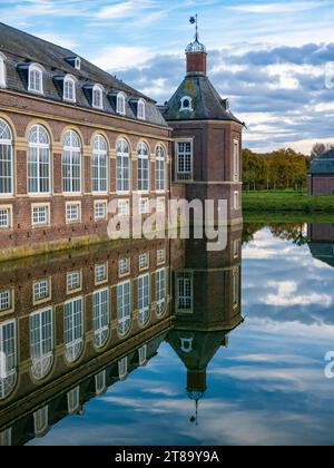 Palais dans la ville de Nordkirchen en Allemagne, vue de l'aile sud-est. Banque D'Images