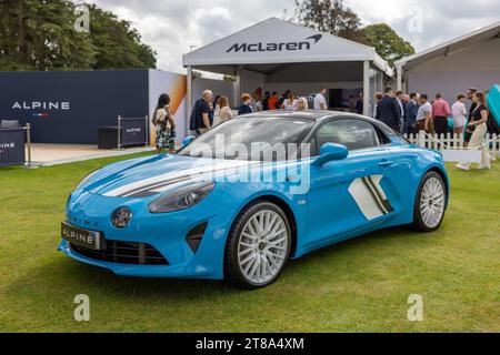 Alpine A110 San Remo 73 exposée au salon privé Concours d’Elégance qui se tient au Palais de Blenheim. Banque D'Images