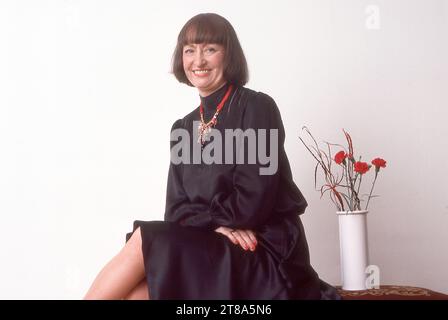 Portrait posé de la chanteuse de jazz vétéran Sheila Jordan à Manhattan en 1985. Elle était dans la fin des années 50 au moment de cette photo. Banque D'Images