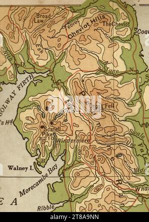 Une ancienne carte géographique en couleur sépia de l'Angleterre et du pays de Galles montrant le Solway Firth et la baie de Morecombe sur la côte nord-ouest. Banque D'Images