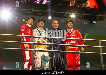 Las Vegas, États-Unis. 18 novembre 2023. Podium de la course : de gauche à droite Charles Leclerc (mon) Ferrari SF-23 Max Verstappen (NED) Redbull Racing RB19 Sergio Perez (MEX) Redbull Racing RB19 en FORMULE 1 HEINEKEN SILVER LAS VEGAS GRAND PRIX 2023 - 17 novembre au 19 2023 Las Vega, Nevada, USA crédit: Alessio de Marco/Alamy Live News Banque D'Images