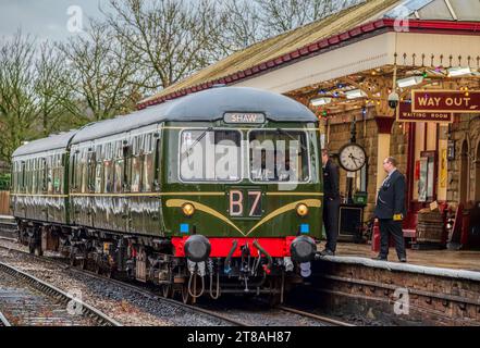 East lancashire Railway automne DMU gala BR Class 117/2 unité vue à la gare de Ramsbottom pour Rawtenstall. Banque D'Images