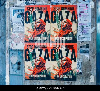 Gênes, Italie - 18 novembre 2023 : signe de protestation pro-Palestine à Gênes, Italie Banque D'Images