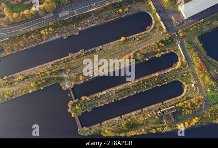 Les quais secs sont maintenant redondants et les zones humides sur la rivière Clyde Banque D'Images