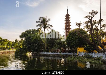 Pagode TRAN Quoc, alias Khai Quoc , le plus ancien temple bouddhiste de Hanoi, Vietnam Banque D'Images