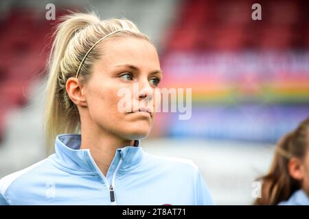 Dagenham le dimanche 19 novembre 2023. Rachel Daly (Aston Villa 9) s'échauffe lors du match de Barclays FA Women's Super League entre West Ham United et Aston Villa au Chigwell Construction Stadium, Dagenham le dimanche 19 novembre 2023. (Photo : Kevin Hodgson | MI News) crédit : MI News & Sport / Alamy Live News Banque D'Images