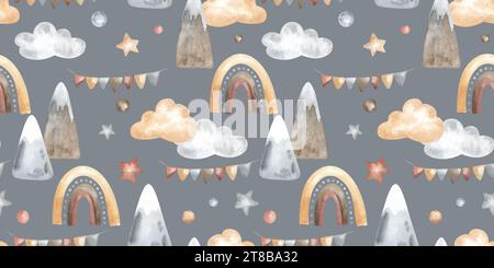 Modèle sans couture avec montagnes et Rainbows pour douche bébé dans des couleurs pastel. Motif aquarelle dessiné à la main avec des nuages et des étoiles pour tissu enfant sur i Banque D'Images