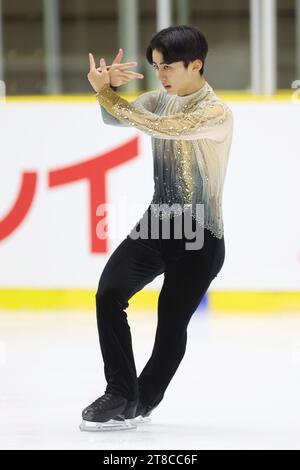 Kinoshita Kansei Ice Arena, Shiga, Japon. 19 novembre 2023. Shunsuke Nakamura, 19 NOVEMBRE 2023 - Patinage artistique : tous les Championnats du Japon juniors de patinage artistique 2023 patinage libre masculin à la Kinoshita Kansei Ice Arena, Shiga, Japon. Crédit : YUTAKA/AFLO SPORT/Alamy Live News Banque D'Images