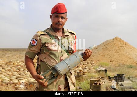 Destruction de plus de cinq mille mines et engins explosifs restes de guerre dans le gouvernorat de Hajjah sur le Banque D'Images