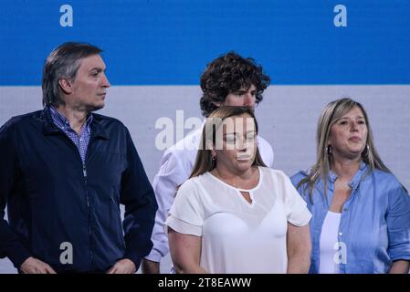 Merlo, Buenos Aires, Argentine. 19 novembre 2023. Bunker de l'Union por la Patria (UXP). Le candidat à la présidence Argentine Sergio Massa a obtenu 44,30 % des voix, contre 55,69 % pour le candidat Javier Milei. (Image de crédit : © Milagros Gonzalez/ZUMA Press Wire) USAGE ÉDITORIAL SEULEMENT! Non destiné à UN USAGE commercial ! Banque D'Images