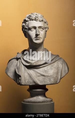 Christian (VIII) Frederik, Bertel Thorvaldsen, 1770-1844, vraisemblablement le 7 janvier 1821 - vraisemblablement le 13 janvier 1821, Sculpture, buste, Portrait buste, le buste du prince héritier Christian Frederik (1786-1848) a été modelé lorsque le prince et sa femme sont venus à Rome pendant un long voyage à l'étranger (1818-22). En sa qualité de président de l'Académie royale danoise des beaux-arts, le prince intelligent et bien éduqué a acquis une grande importance pour les beaux-arts Mais c'était le cas Banque D'Images