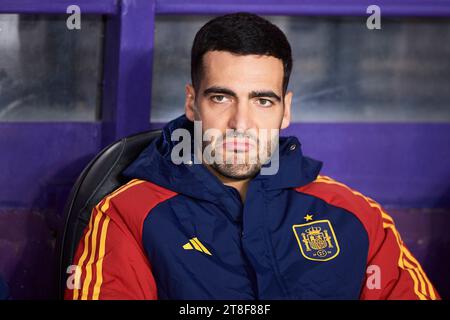 Mikel Merino d'Espagne regarde pendant le match de qualification de l'UEFA Euro 2024 entre l'Espagne et la Géorgie, Groupe A, date 10, joué au Stade Jose Zorilla Banque D'Images
