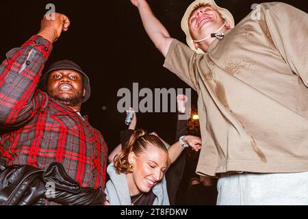 Save Our Scene organise une rave de cinq villes à travers le Royaume-Uni pour promouvoir la campagne Culture Calling, alors que 1/3 sites ferment depuis la pandémie en raison des impôts Banque D'Images