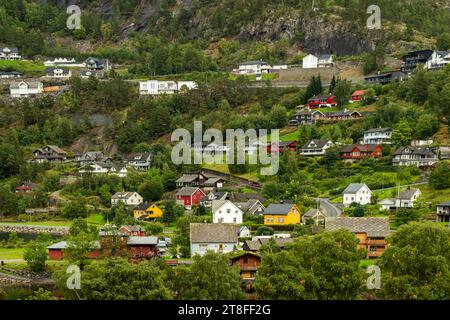 EIDFJORD, NORVÈGE - septembre 11 2023 : Eidfjord est une municipalité norvégienne située dans le district de Hardanger. Le village de Eidfjord est un grand c Banque D'Images