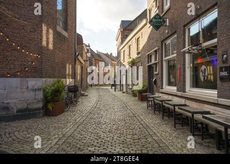 Jekerkwartier, rue Cobblestone, quartier historique dans le vieux centre-ville de Maastricht, Limbourg, pays-Bas. Banque D'Images