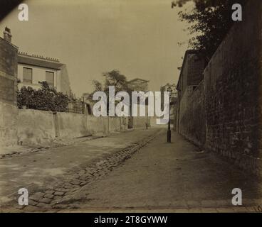 Rue de l'Abreuvoir, Montmartre, 18e arrondissement, Paris, Atget, Eugène (Jean Eugène Auguste Atget), photographe, Photographie, Arts graphiques, Albumen print, dimensions - travail : hauteur : 17,5 cm, largeur : 22 cm Banque D'Images