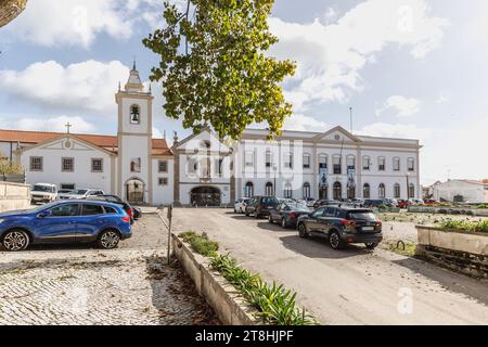 Figueira da Foz, Portugal - 26 octobre 2020 : détail de l'architecture de l'église de Saint Antoine (igreja de santo antonio) dans le centre-ville sur an au Banque D'Images