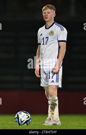 Roeselare, Belgique. 17 novembre 2023. Lyall Cameron (17 ans) d'Ecosse photographié lors d'un match de football entre les équipes nationales des moins de 21 ans de Belgique et d'Ecosse lors de la 4 e journée de match dans le groupe B lors de la qualification du Championnat des moins de 21 ans de l'EUFA, le samedi 17 novembre 2023 à Roeselare, Belgique .(photo de David Catry/Isosport) crédit : Sportpix/Alamy Live News Banque D'Images