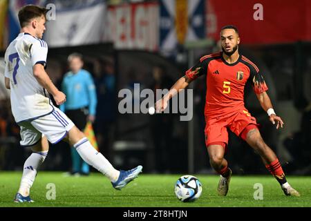 Roeselare, Belgique. 17 novembre 2023. Killian Sardella (5 ans) de Belgique photographiée lors d'un match de football entre les équipes nationales des moins de 21 ans de Belgique et d'Écosse lors de la 4 e journée de match dans le groupe B lors de la qualification du Championnat des moins de 21 ans de l'EUFA, le samedi 17 novembre 2023 à Roeselare, Belgique .(photo de David Catry/Isosport) crédit : Sportpix/Alamy Live News Banque D'Images