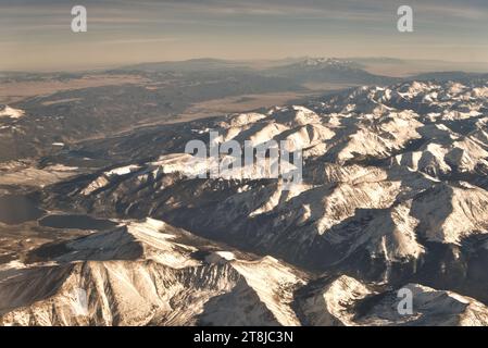 Gamme avant du Colorado vue d'un avion de passagers Banque D'Images