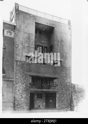 Maison Tristan Tzara, Paris XVIII, 15, Avenue Junot, France, street View, diagonale, 1925-1926, photo autour de 1930, négatif, négatif en verre, plaque : 18 x 13 cm Banque D'Images