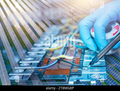 Batterie de stockage d'énergie pour une énergie durable. Accumulateur rechargeable pour la production d'énergie renouvelable. Batteries de stockage d'énergie pour Green Tech Banque D'Images