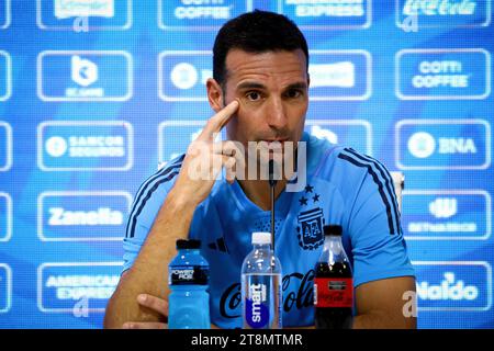 Ezeiza, Argentine. 20 novembre 2023. Lionel Scaloni entraîneur argentin vu lors de la conférence de presse au camp d'entraînement Lionel Messi, à Ezeiza. Crédit : SOPA Images Limited/Alamy Live News Banque D'Images