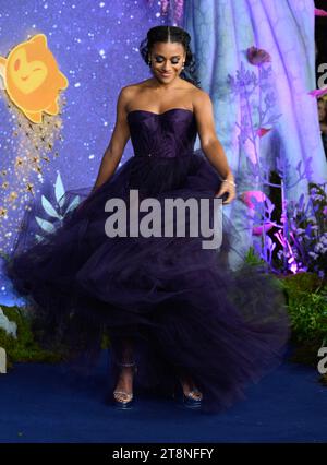 Londres, Royaume-Uni. 20 novembre 2023. Ariana DeBose à la première de Wish, Londres, Royaume-Uni, le 20 novembre 2023. Photo Stuart Hardy/ABACAPRESS.COM crédit : Abaca Press/Alamy Live News Banque D'Images